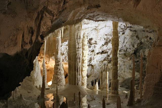 grotte di frasassi - italské jeskyně frasassi