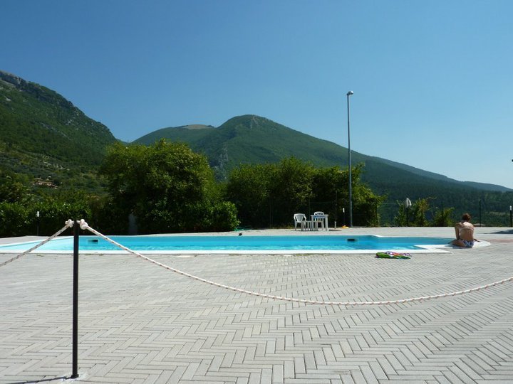 bazén gualdo tadino itálie
