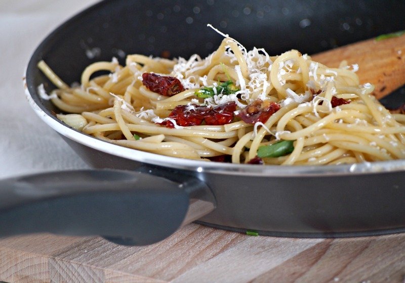 špagety se sušenými rajčaty