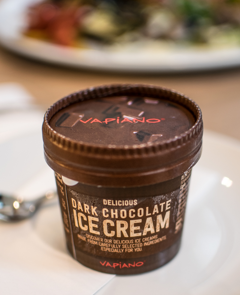 čokoládová zmrzlina.
